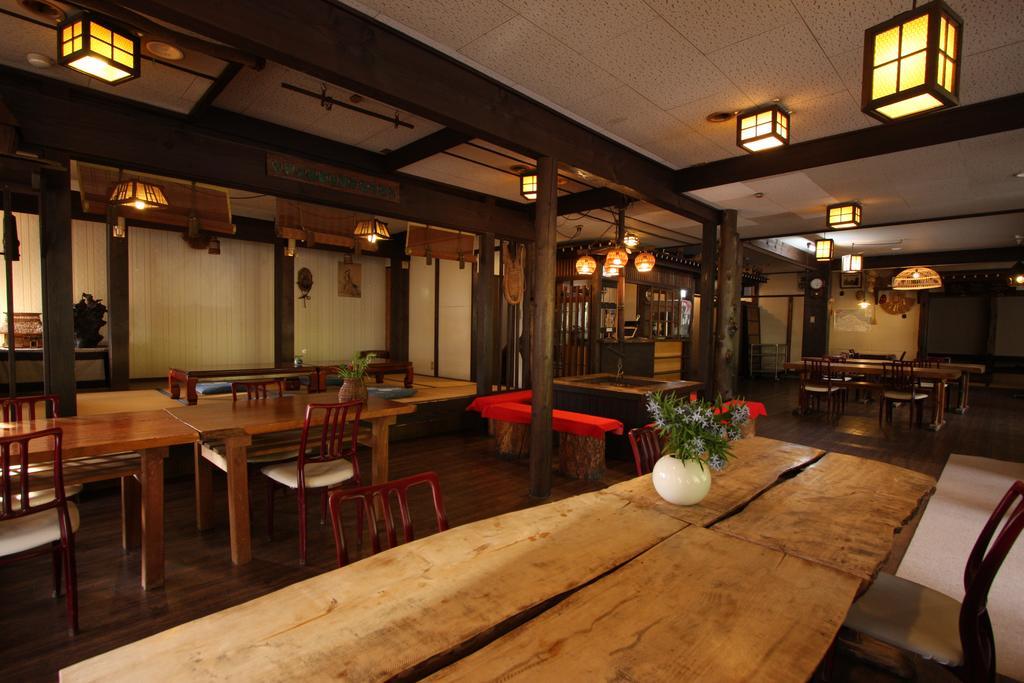 Kawahiro Hotell Nozawaonsen Exteriör bild